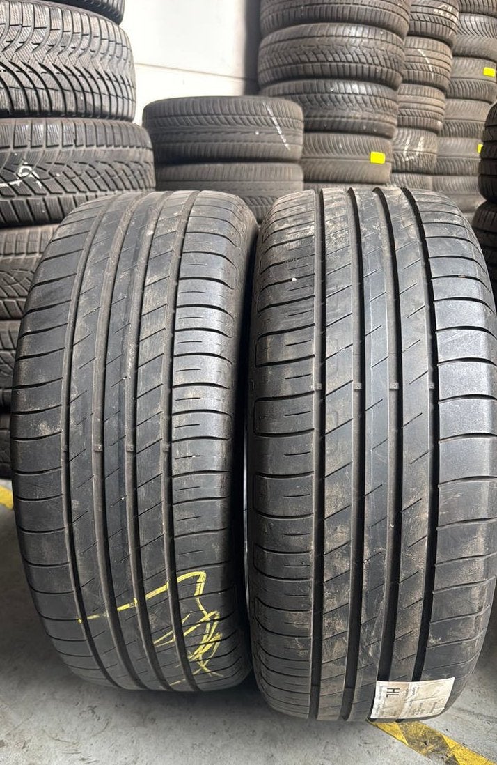 2255517 225/55/17 225/55R17 zomerbanden merk Goodyear, Ophalen