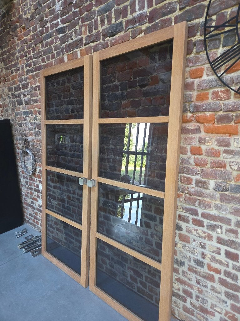 4 portes pivotantes en bois avec pompe correspondante, Portes ou Chambranles