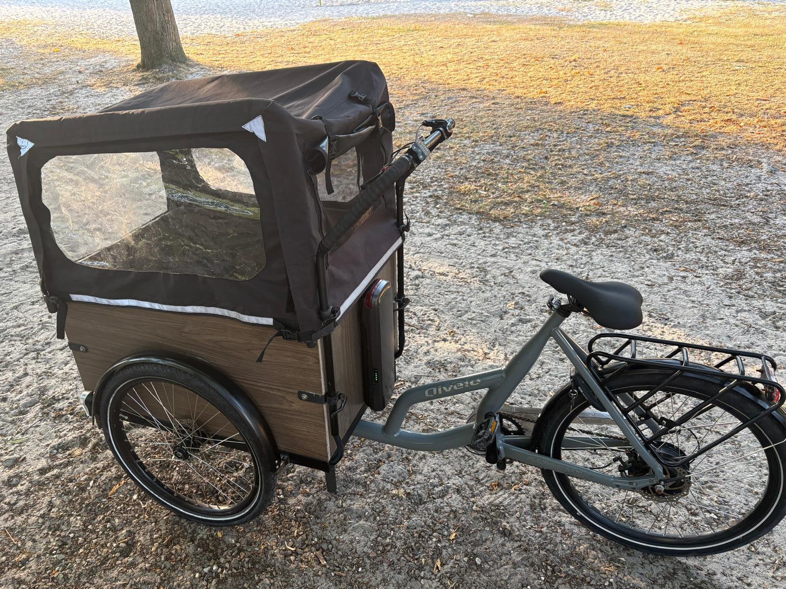 Qivelo cargo bakfiets brengen mogelijk voor kind of hond, Ophalen of Verzenden, Zo goed als nieuw, 4 kinderen of meer, Elektrisch