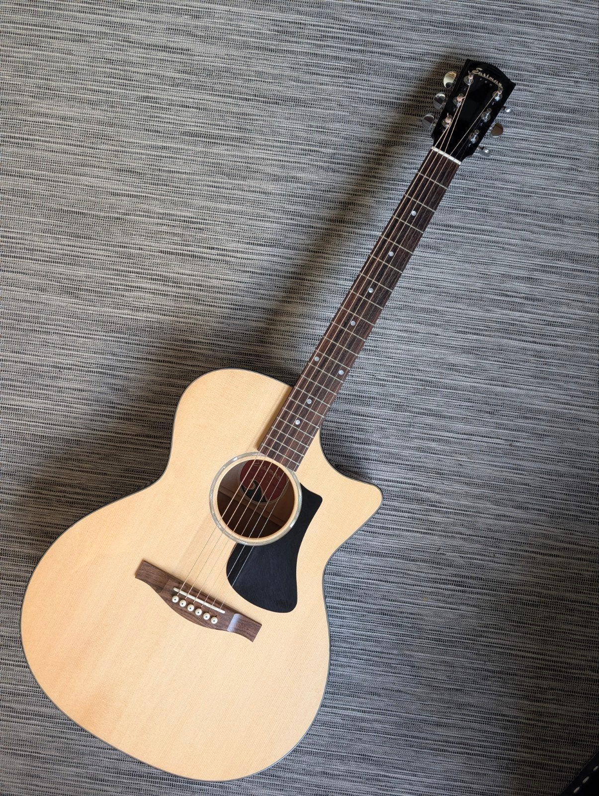 Guitare électro acoustique Eastman pch3, Enlèvement