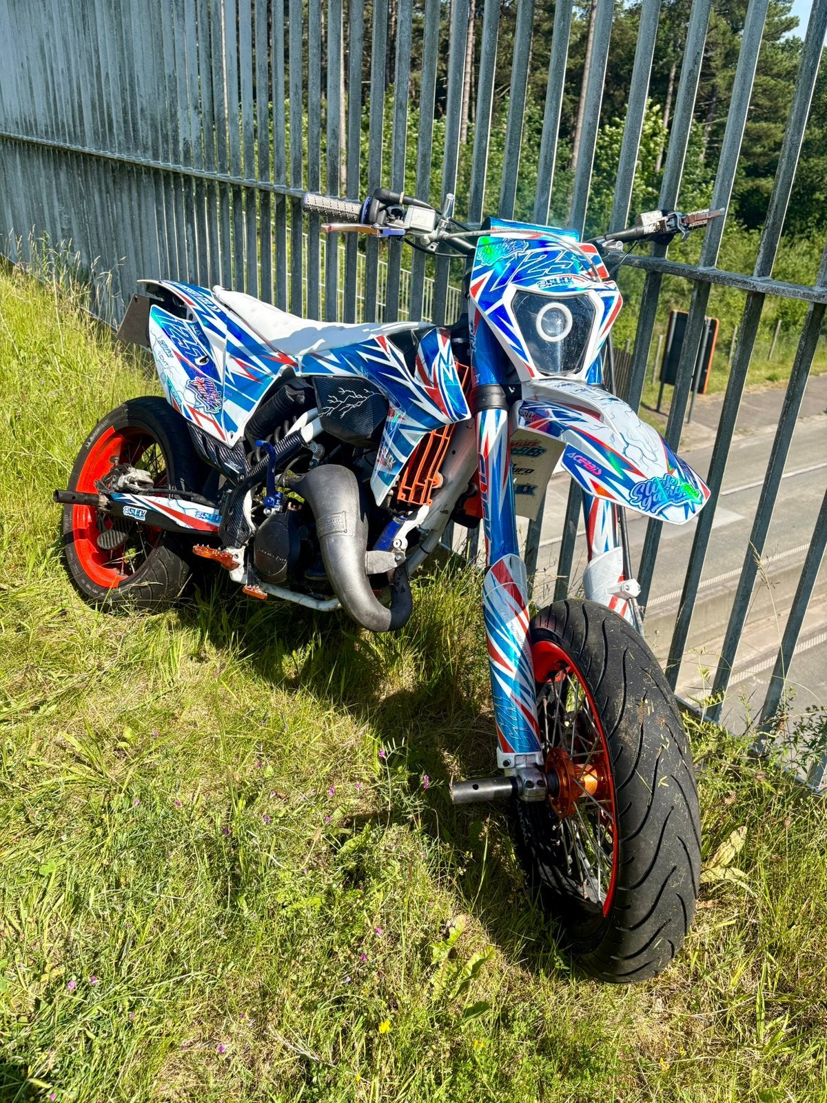 KTM EXC 125 Supermoto – Full Custom Build, Fietsen en Brommers, Brommers | Crossbrommers, Zo goed als nieuw, Ophalen