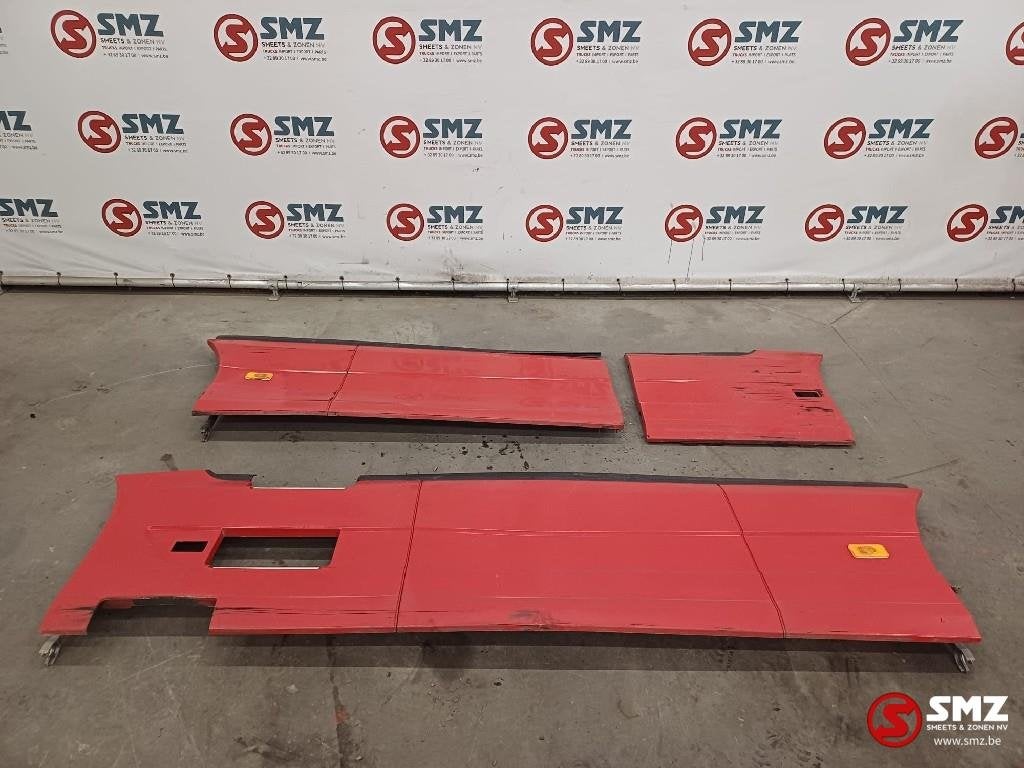 Occ side skirt set Volvo, Autos : Pièces & Accessoires, Pièces camion, Utilisé, Volvo, Suspension et Châssis