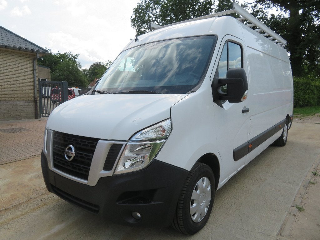 Nissan NV400 2.3dCi - Dakdrager - ingericht - 2018 - €6b, Auto's, https://public.car-pass.be/vhr/94c1b8b0-6bbf-4ee4-85cb-44b3f6f4dc2c