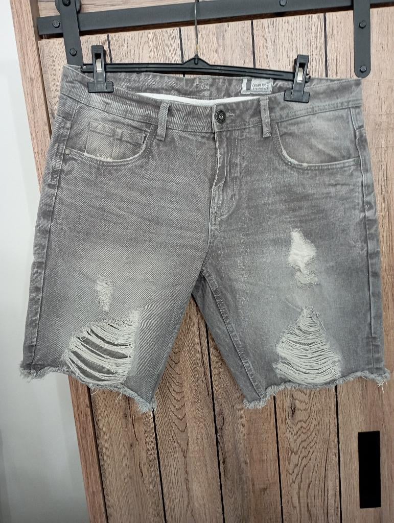 zwarte jeansshort C&A mt 34, Vêtements | Hommes, Jeans, Enlèvement ou Envoi, Comme neuf, Noir, C&A
