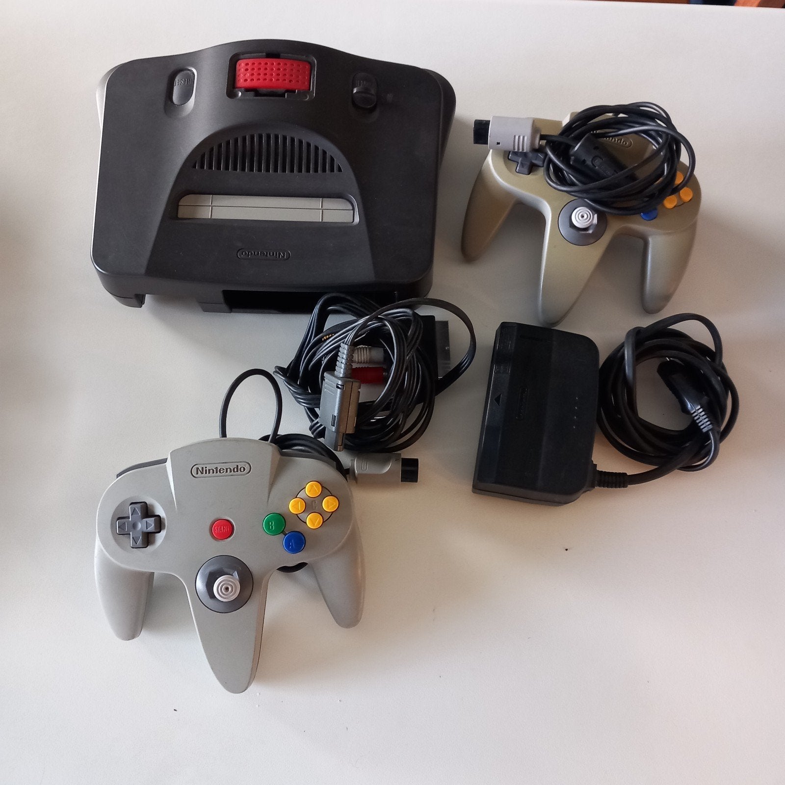 Console Nintendo 64, Consoles de jeu & Jeux vidéo, Enlèvement ou Envoi