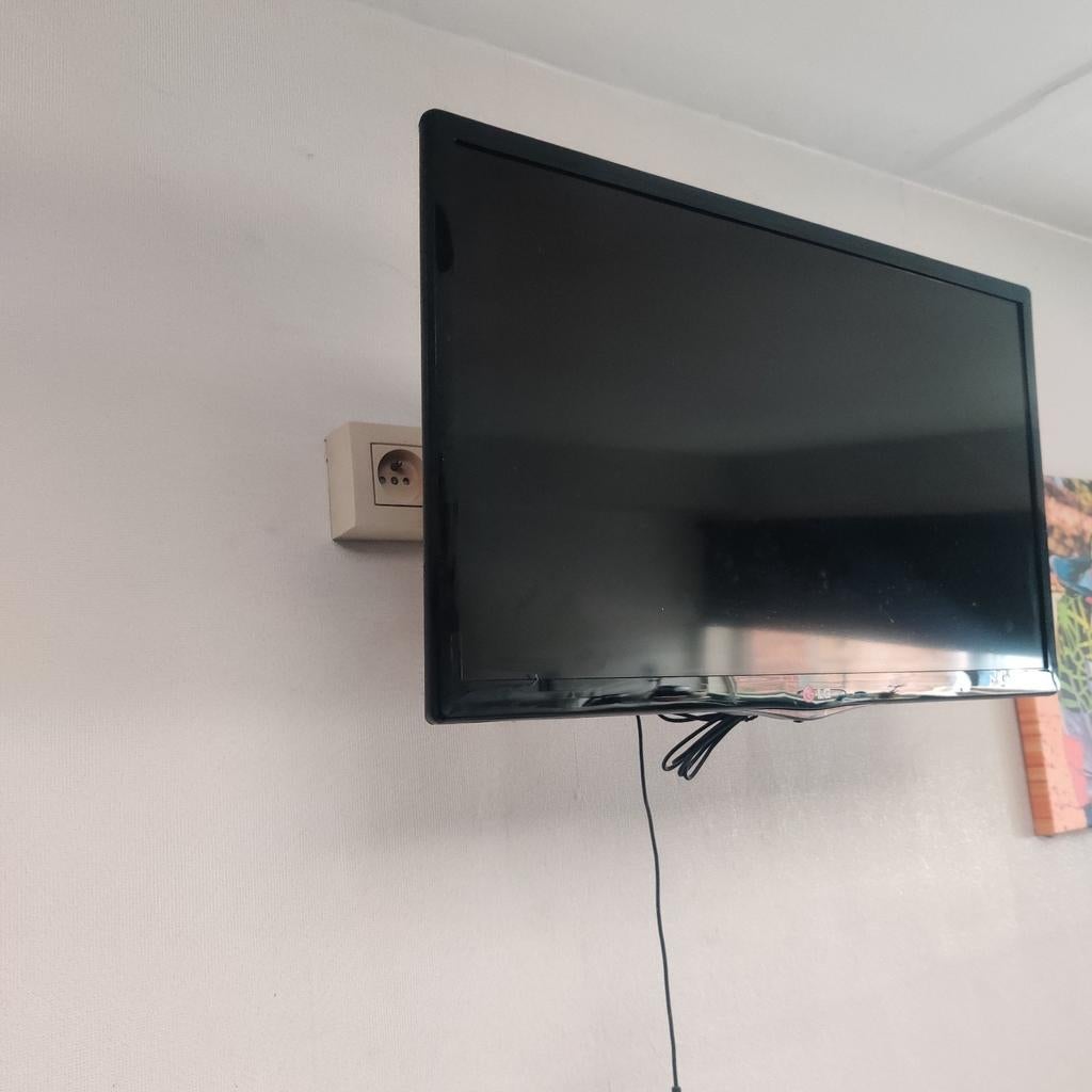 Tv LG , 24 inch 60 CM diagonaal met ophangsysteem, Audio, Tv en Foto, Ophalen, LG