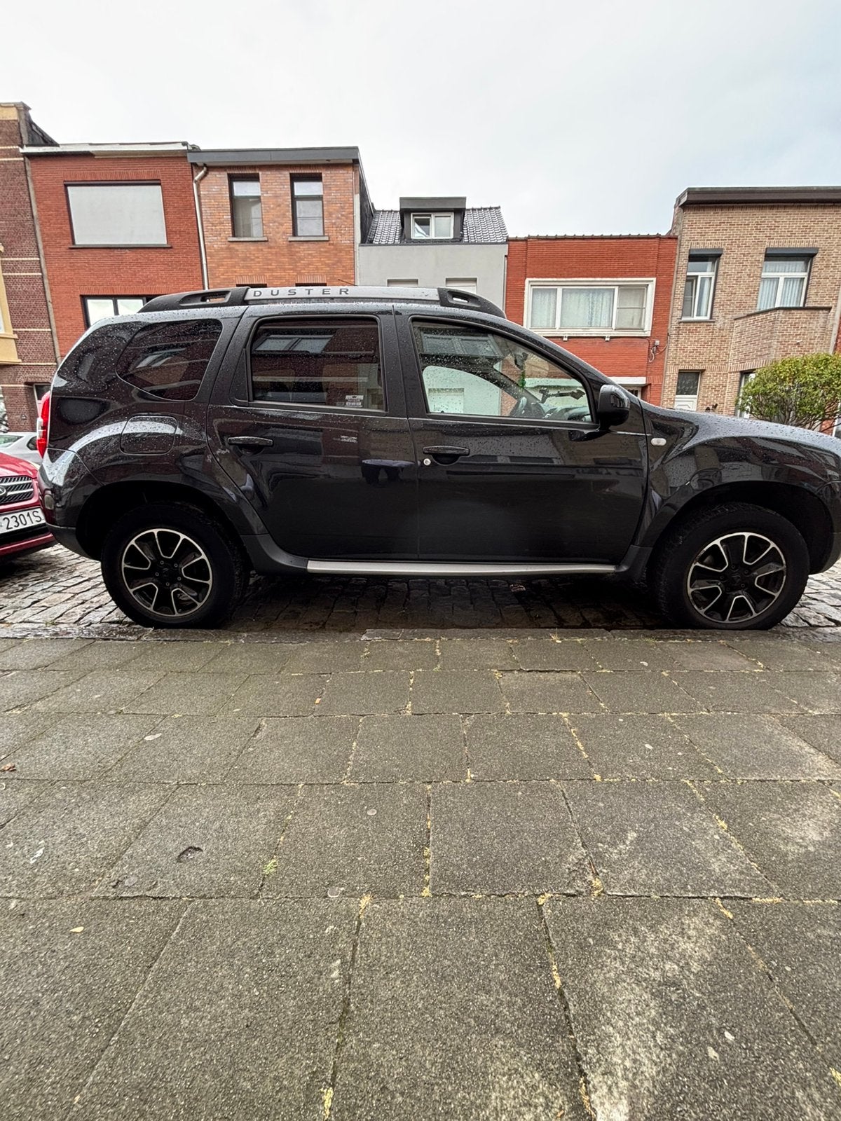 Dacia Duster 1.5 dCi Automaat 2018 | Leder | Navi | Camera, Auto's, Automaat, 4 cilinders, Duster, Zwart