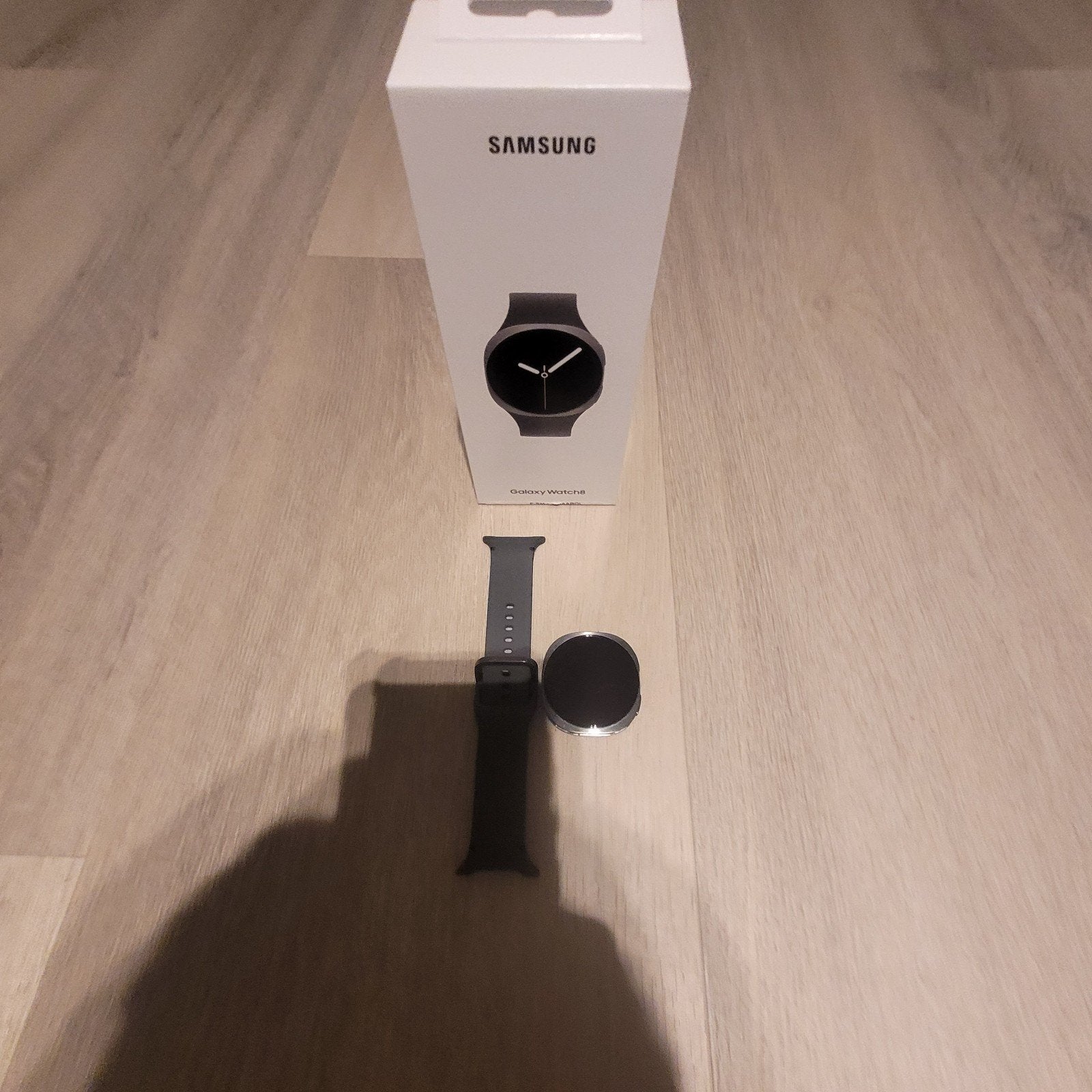 Samsung Galaxy watch 8 (Bluetooth) + oplader, Handtassen en Accessoires, Ophalen