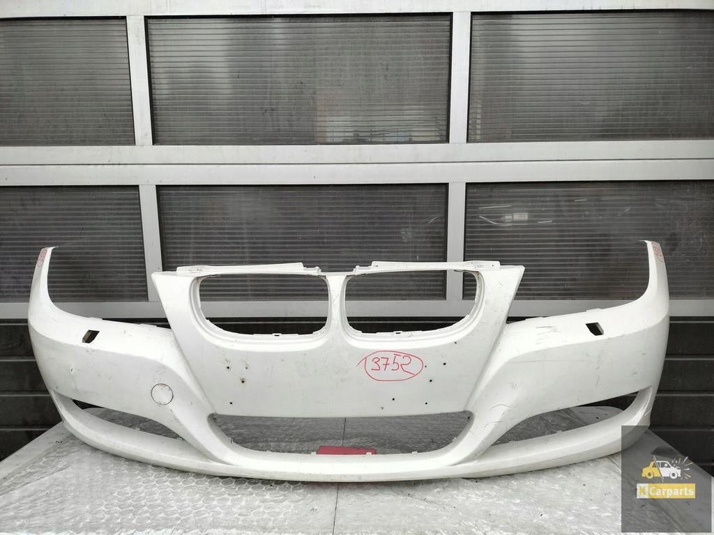 BMW 3 E90 E91 LIFT VOORBUMPER, Petuelring 130
80788  Munich, DE, Gebruikt, Info@bmw.de, Bumper