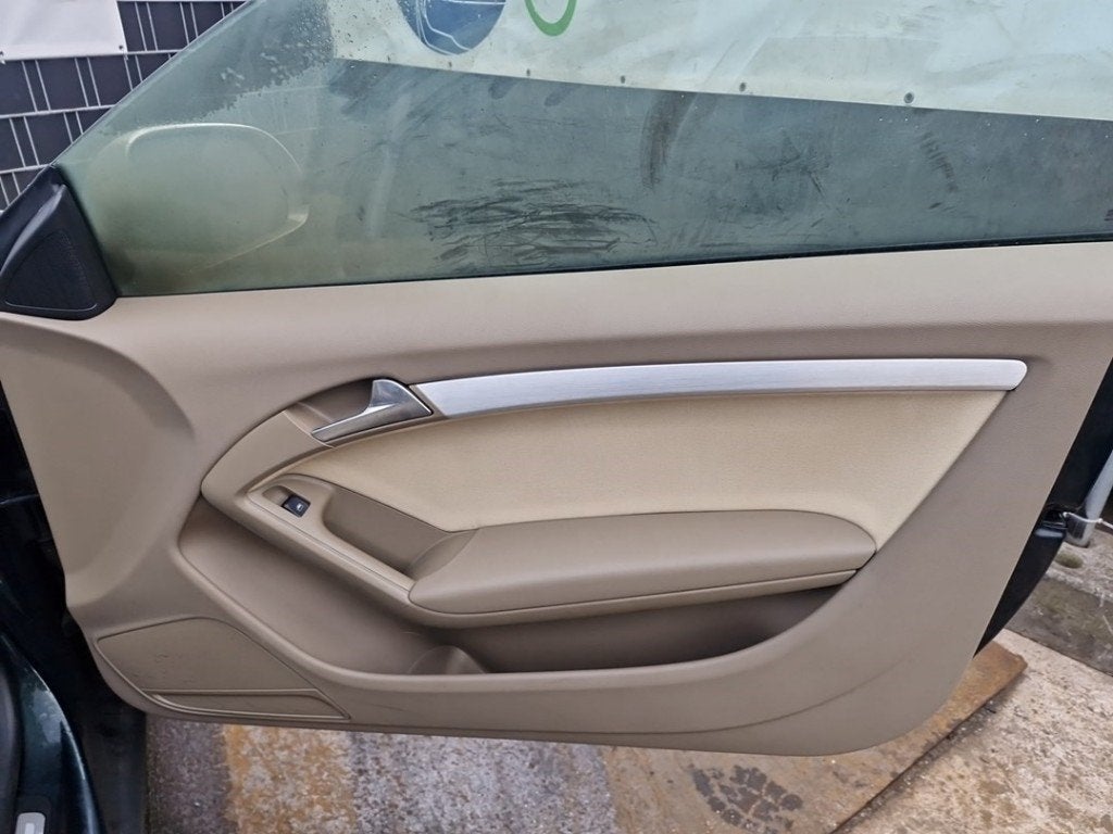 PANNEAU DE PORTE DROITE Audi A5 (8T3) (01-2007/01-2017), Auto-Union-Straße  1,
85057  Ingolstadt, DE, Info@audi.de, Audi, Utilisé