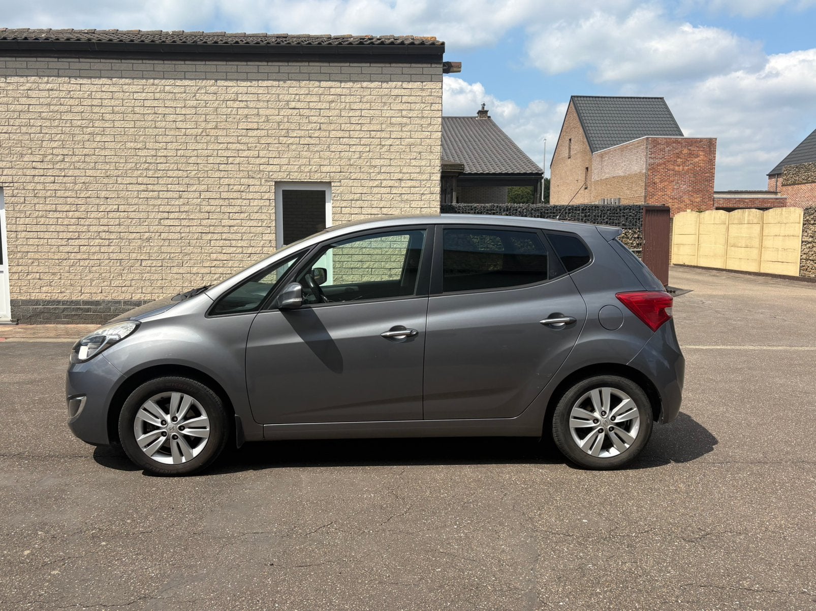 Hyundai ix20 1.4 Benzine – 2014 – 214.314 km – €2.950, Auto's, Euro 5, Bedrijf, Handgeschakeld, IX20