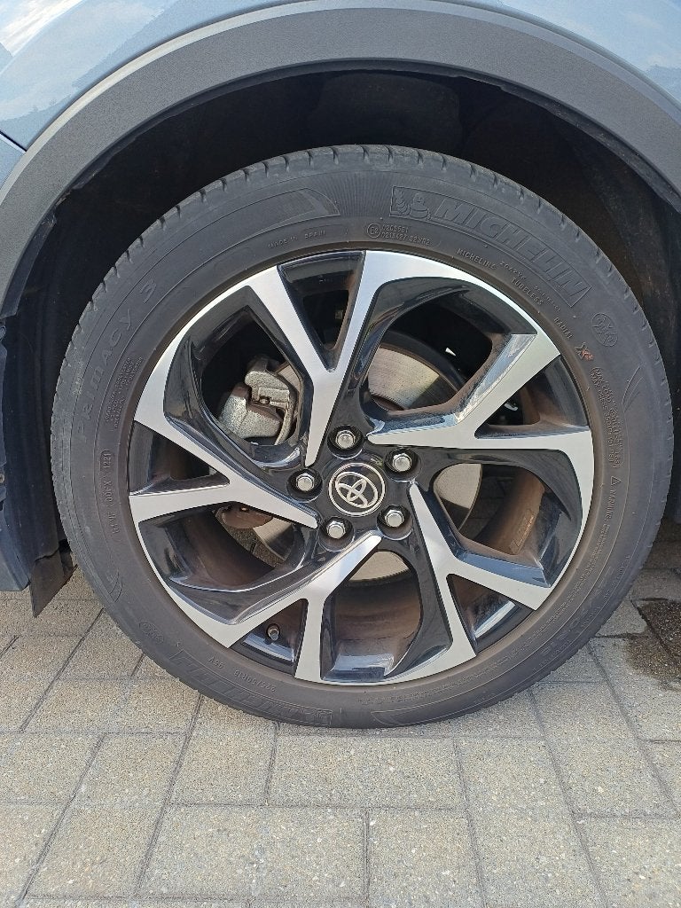 Toyota chr te koop, Autos, Argent ou Gris, Achat, 725 kg, Entretenue par le concessionnaire