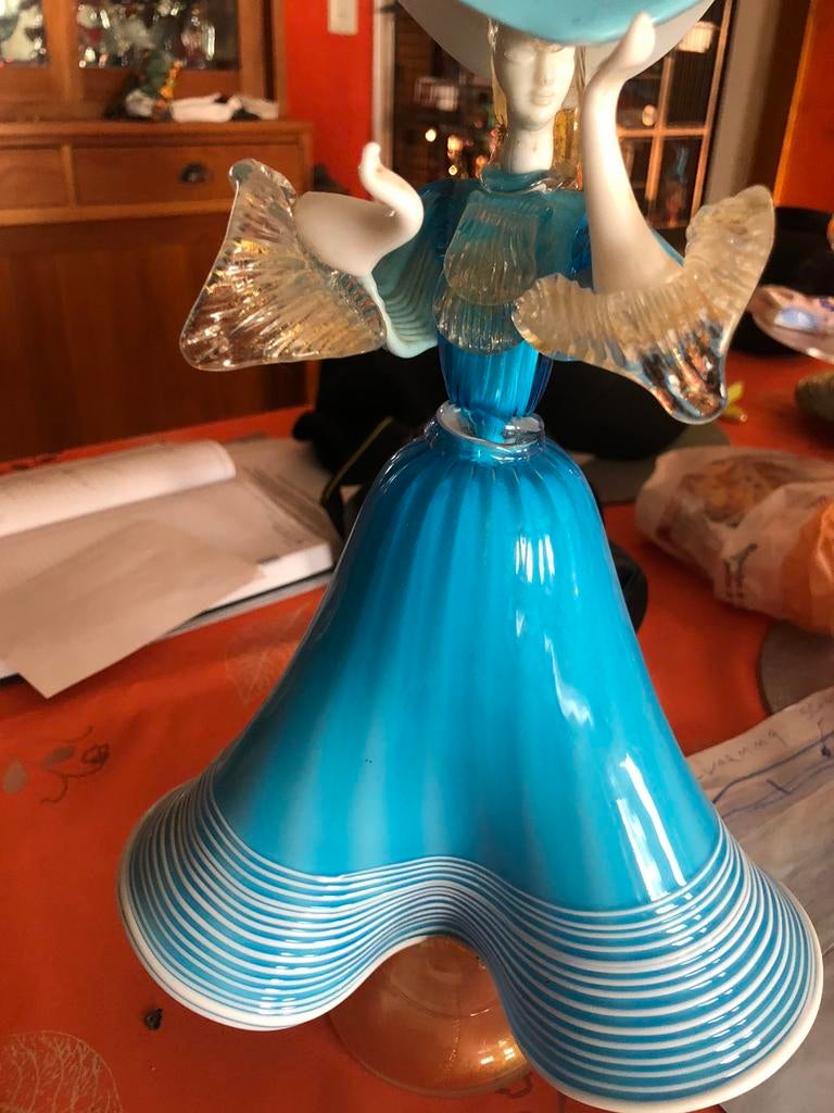 Murano danseres, Ophalen