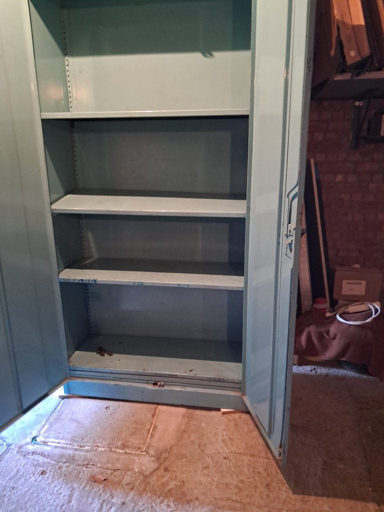 Metalen kast, Huis en Inrichting, Kasten | Roldeurkasten en Archiefkasten, Ophalen, Gebruikt, 100 tot 150 cm, 200 cm of meer