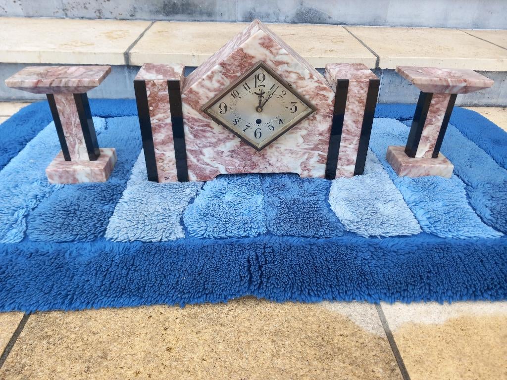 Marmeren klok met 2 staanders, Huis en Inrichting, Woonaccessoires | Klokken, Ophalen of Verzenden