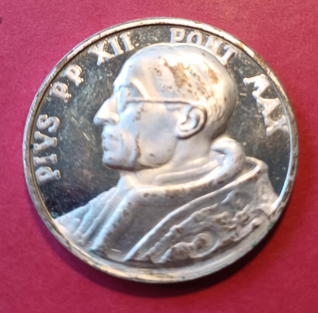 Medaille paus Pius XII (verzilverd), Postzegels en Munten, Ophalen of Verzenden, Overige materialen