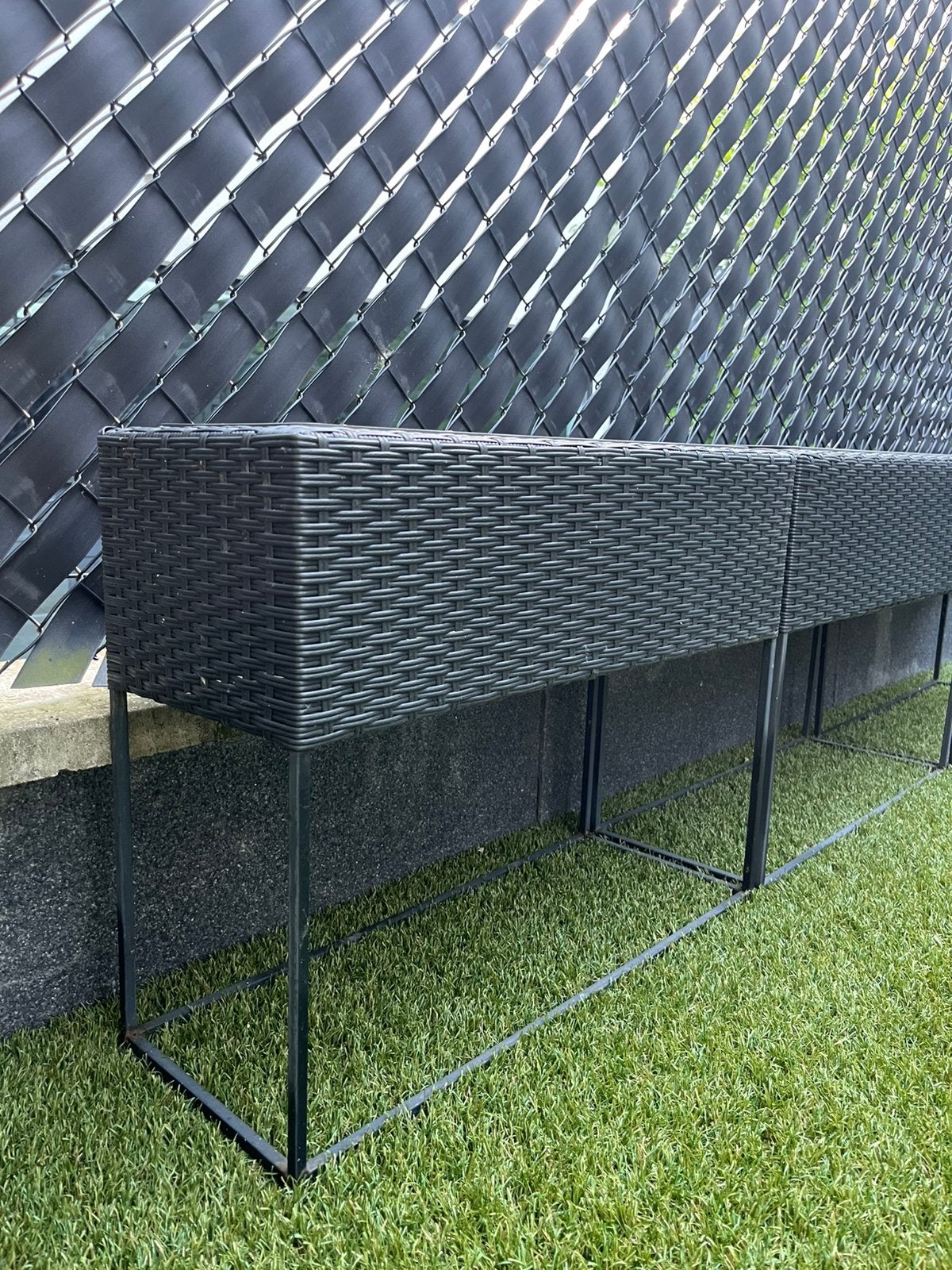 Set van 3 verhoogde bloembakken in rotanlook, Tuin en Terras, Bloembakken en Plantenbakken, Ophalen