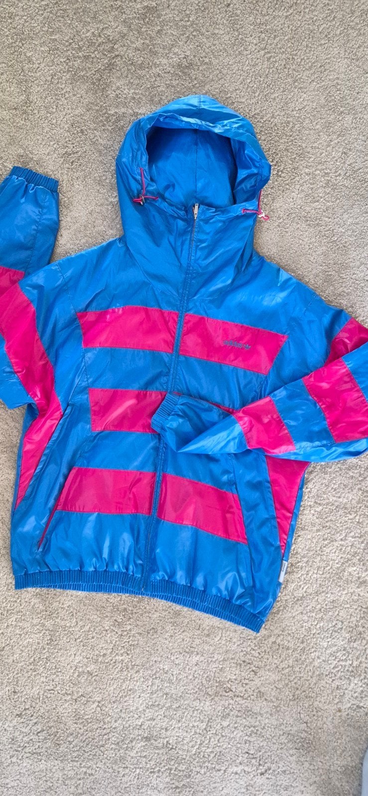 Adidas Berlin design windcoat., Kleding | Dames, Wintersportkleding, Ophalen of Verzenden, Maat 46/48 (XL) of groter