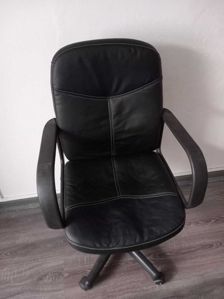 Chaise de bureau en cuir noir, Maison & Meubles, Industriel, Enlèvement, Utilisé, Noir