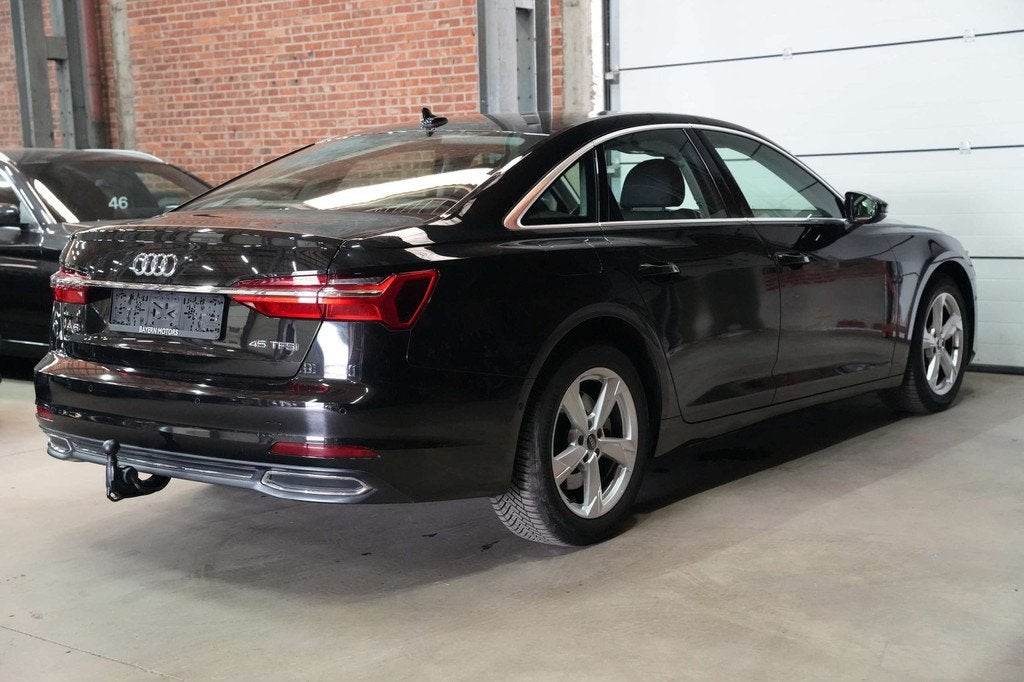 Audi A6 45 TFSI S tronic Trekhaak 28.000km Benzine 2023, Autos, Audi, Entreprise, Carnet d'entretien, Alcantara, Berline