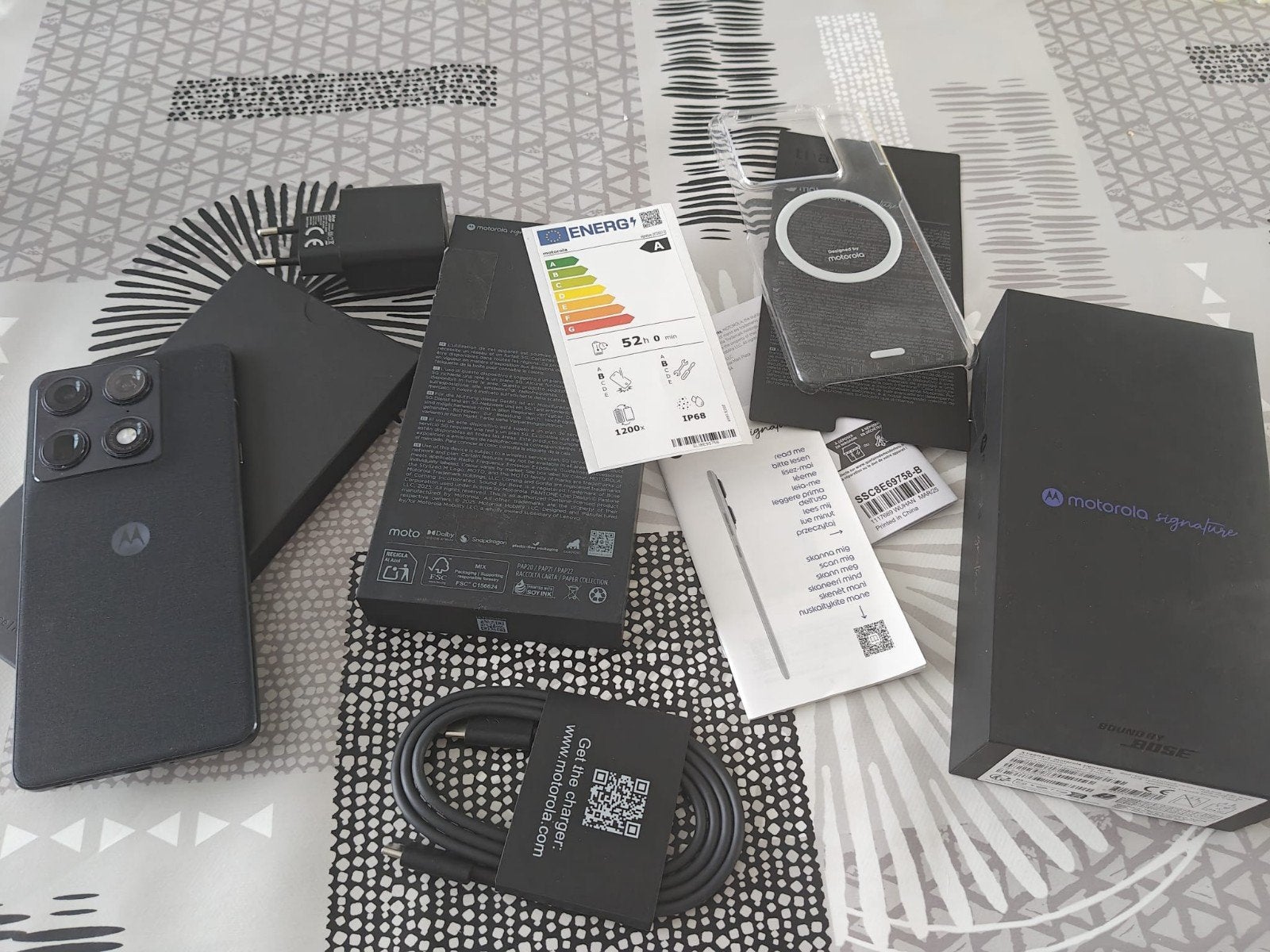 Motorola Signature 512GB Pantone Carbon, Telecommunicatie, Mobiele telefoons | Overige merken