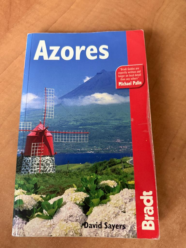 Azoren Reisgids Bradt (engelstalig), Boeken, Ophalen of Verzenden, Gelezen