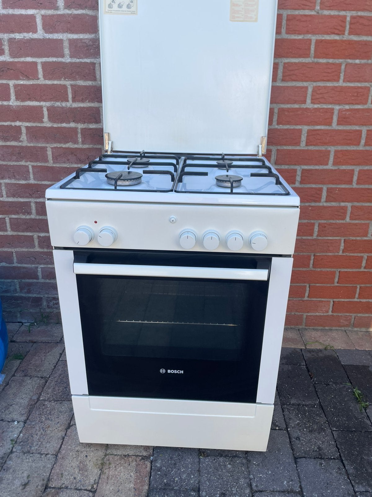Bosch gasfornuis met elec oven in goede staat, Elektronische apparatuur, Fornuizen, Ophalen, Zo goed als nieuw