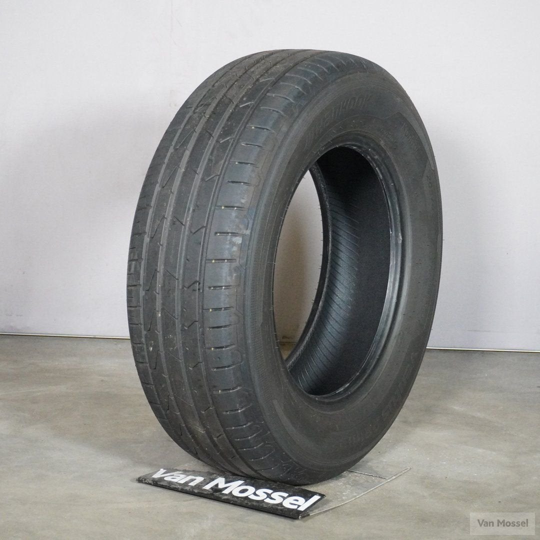 Hankook Ventus Prime 3 205/65/R15 99H, Auto-onderdelen, Banden en Velgen, Gebruikt, 15 inch, -, -