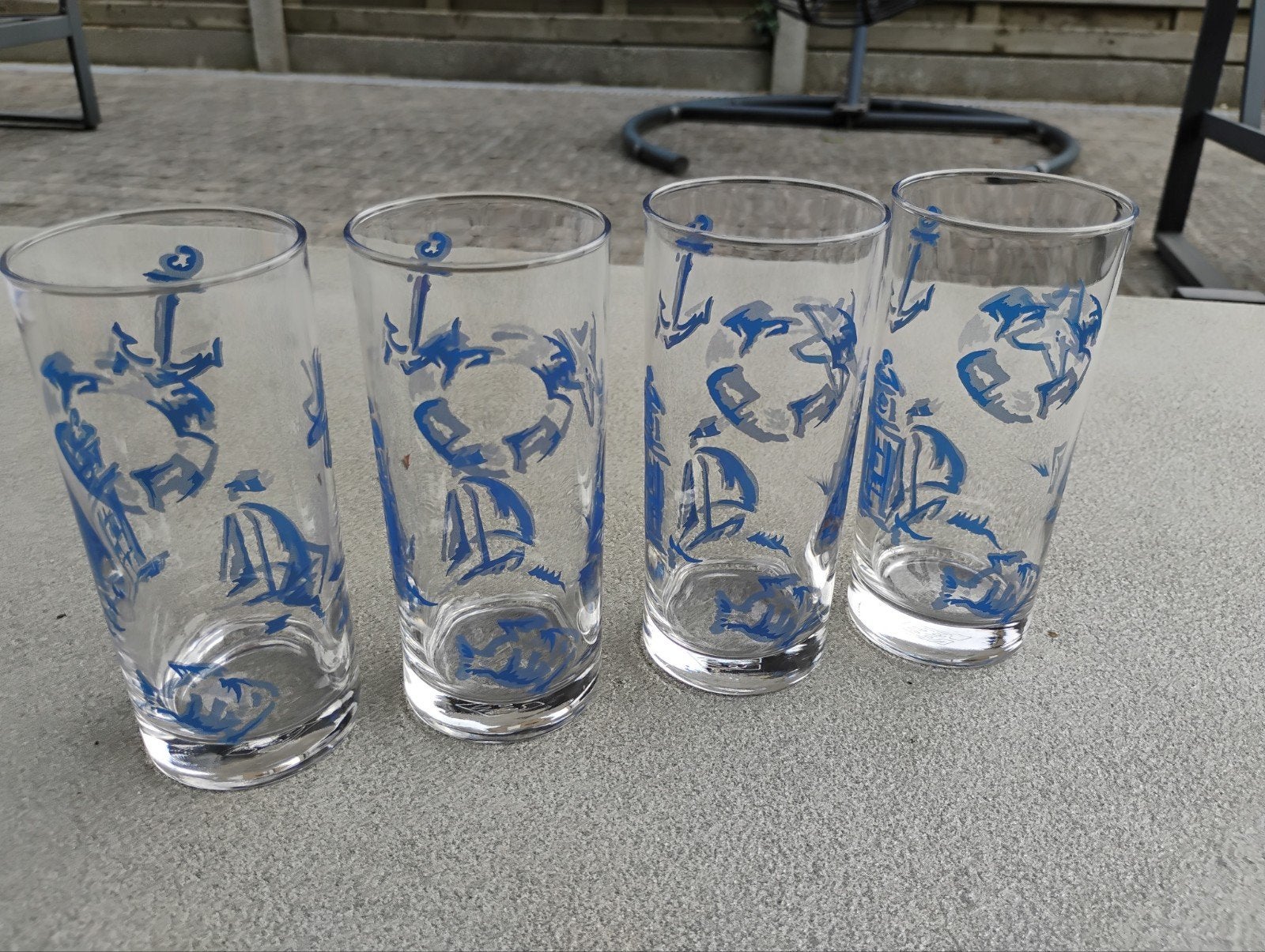 4 limonade glazen, Ophalen