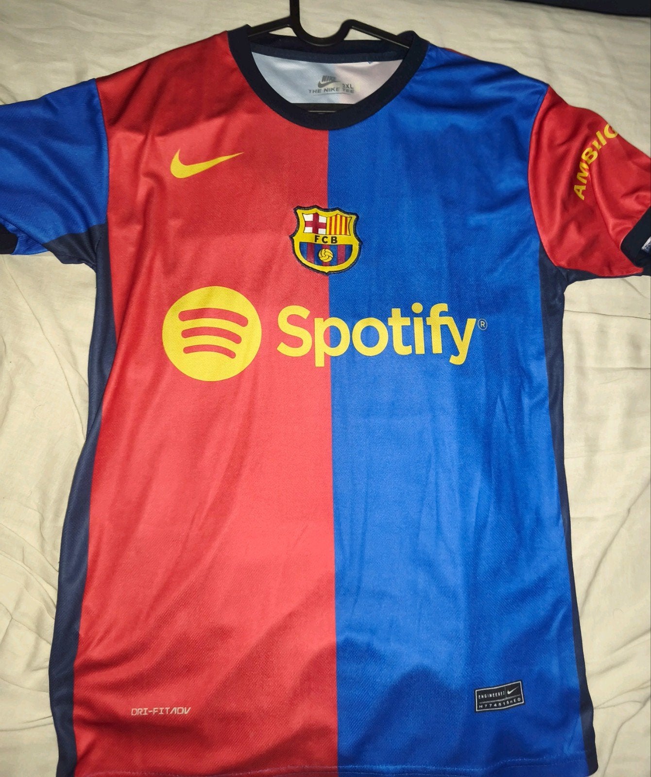Maillot FC Barcelone Domicile - Sponsor Spotify - Taille L, Vêtements | Hommes, Vêtements de sport, Enlèvement ou Envoi, Taille 52/54 (L)