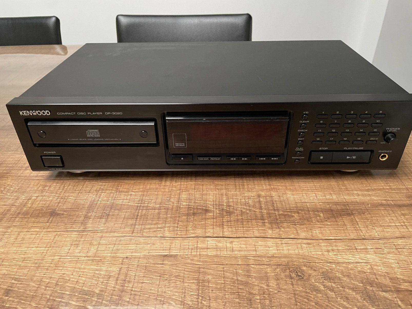 Cd speler - Merk : Kenwood . Werkt perfect., Ophalen of Verzenden, Zo goed als nieuw