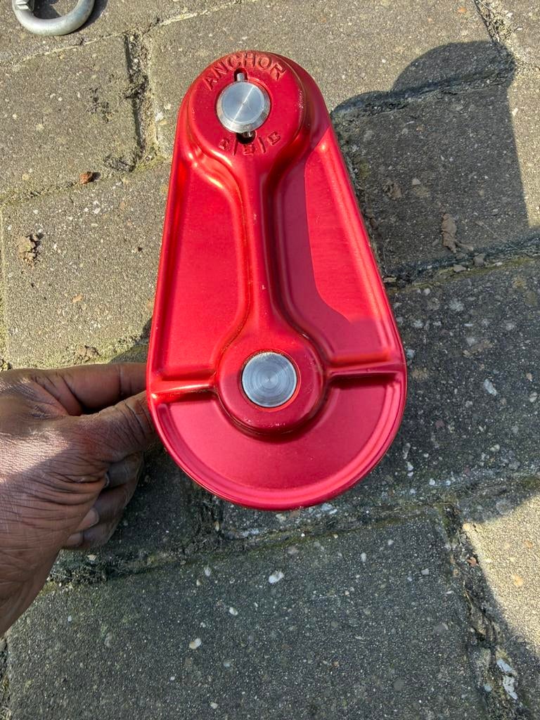 Poulie de rétention, Ophalen, Nieuw