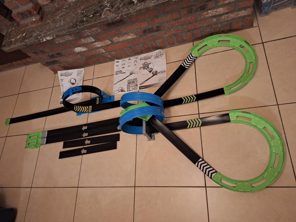 Burago Go Gears Super Speed Loop + Dual Daredavil Raceway, Overige merken, Ophalen of Verzenden, Met looping, Racebaan