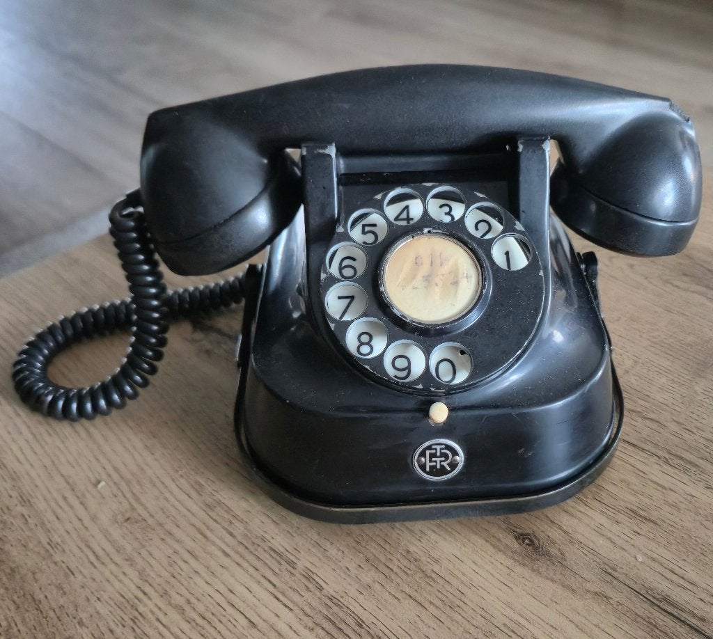 Téléphone à platine vintage RTT noir Belgique, Enlèvement ou Envoi, Utilisé, Avec cadran rotatif