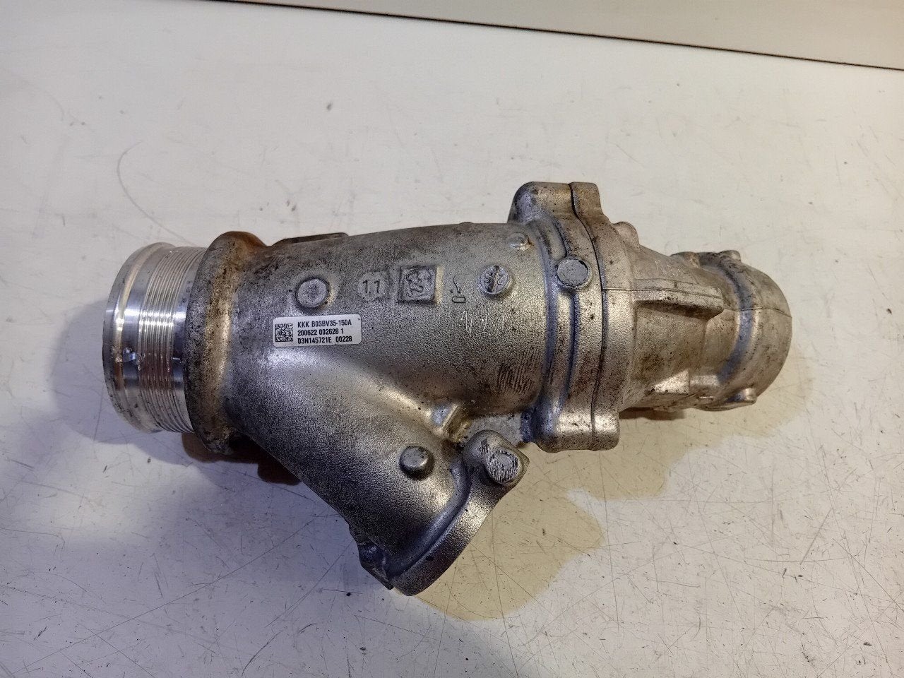 Luchtaanzuigslang Volkswagen Crafter, Onderdelen@venauto.nl, Van der Ven Autorecycling B.V., Gebruikt, Ettenseweg 76, 4706 PB Roosendaal, The Netherlands