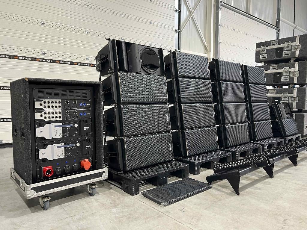 Nexo GEO S12 line array: 20x GEO S1210/S1230 2x NXAMP4x4, Autres marques, Ensemble surround complet, Enlèvement ou Envoi, Utilisé
