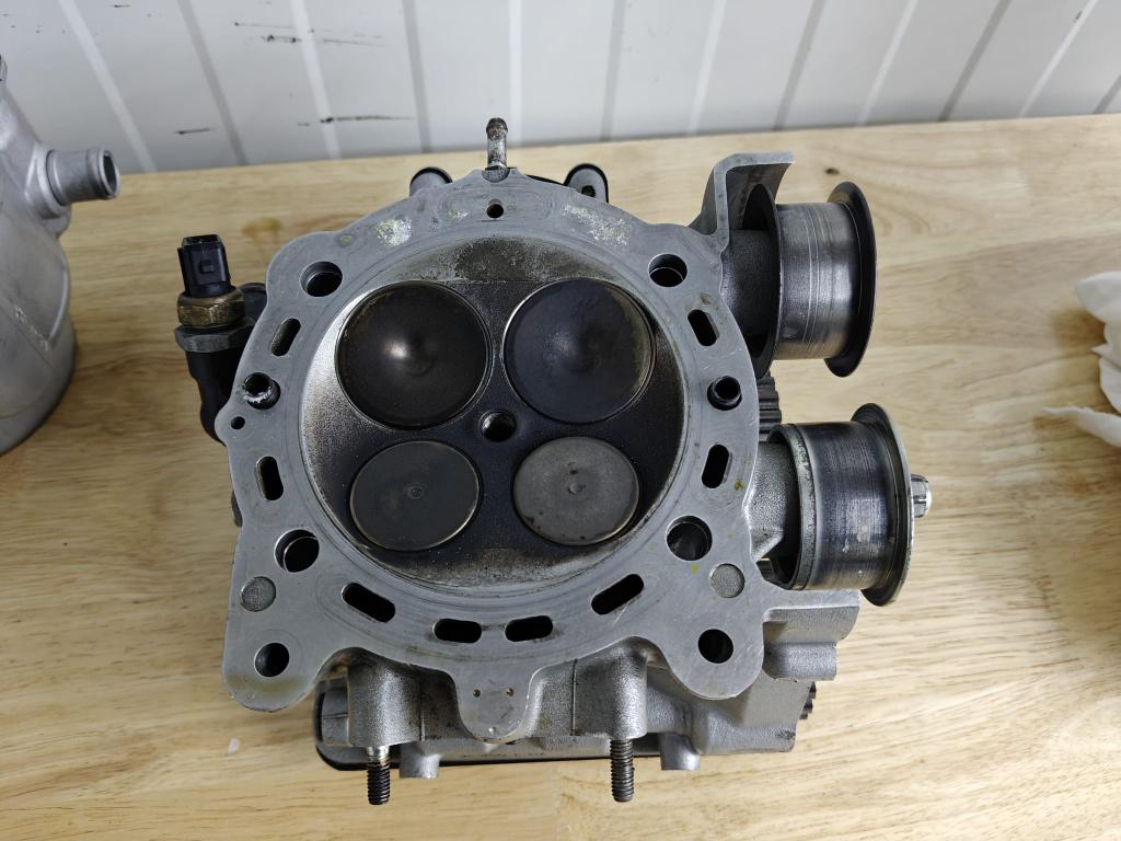 CULASSES COMPLÈTES DUCATI 1098, Motos, DUCATI, Enlèvement ou Envoi, Utilisé, Jackierogier@outlook.be