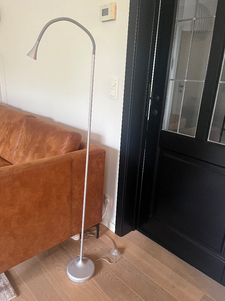 Voetlamp led, Ophalen, Kunststof, 100 tot 150 cm, Zo goed als nieuw