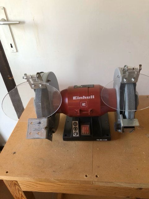 slijpmachine, Ophalen, Zo goed als nieuw, Minder dan 700 watt, Werkbankslijpmachine