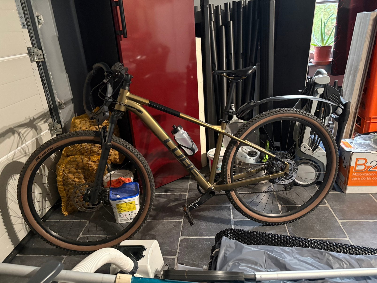 Vtt Cube, Vélos & Vélomoteurs, Vélos | Ancêtres & Oldtimers, Enlèvement ou Envoi