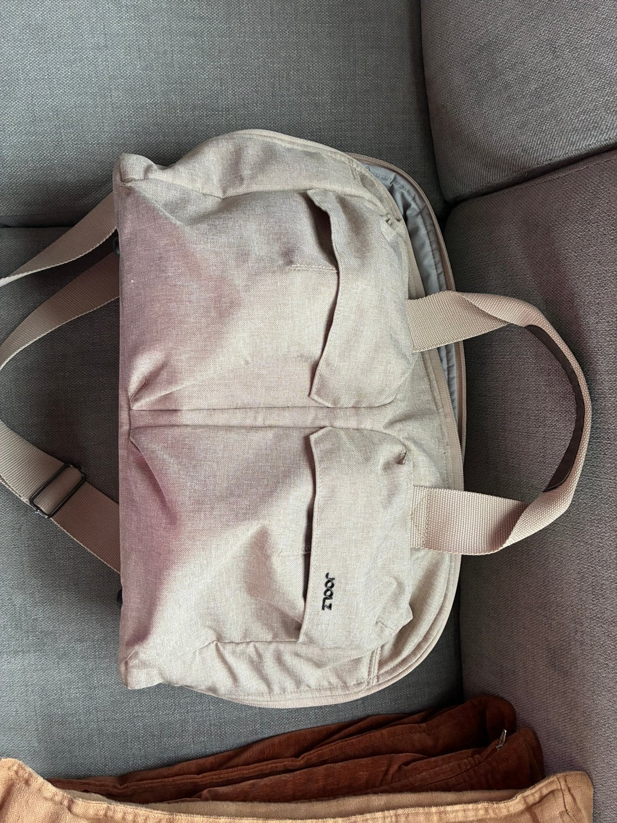 Joolz verzorgingstas/ luiertas beige/taupe, Kinderen en Baby's, Luiertassen, Ophalen, Zo goed als nieuw