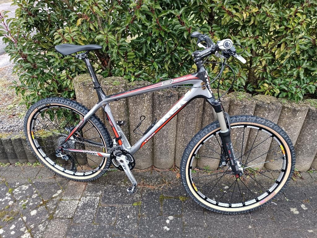 vtt trek 9.8 carbonne, Comme neuf, Enlèvement, Plus de 20 vitesses, Suspension