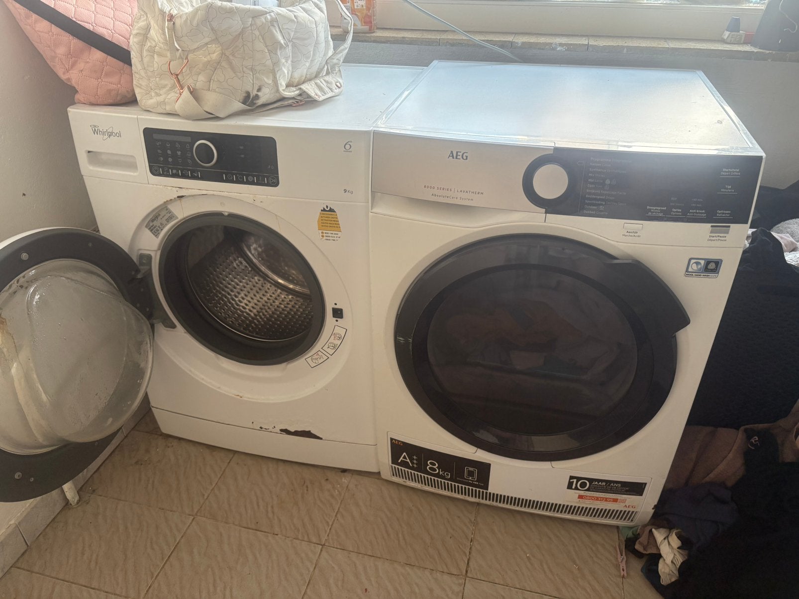Machine à laver 9 kg + sèche-linge 8 kg, 8 à 10 kg, Enlèvement, Comme neuf, Classe énergétique A ou plus économe