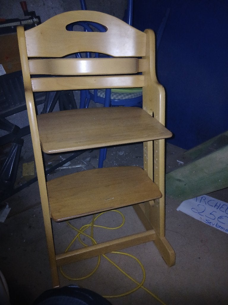 Chaise enfants, Enlèvement, Comme neuf, Ceinture(s)