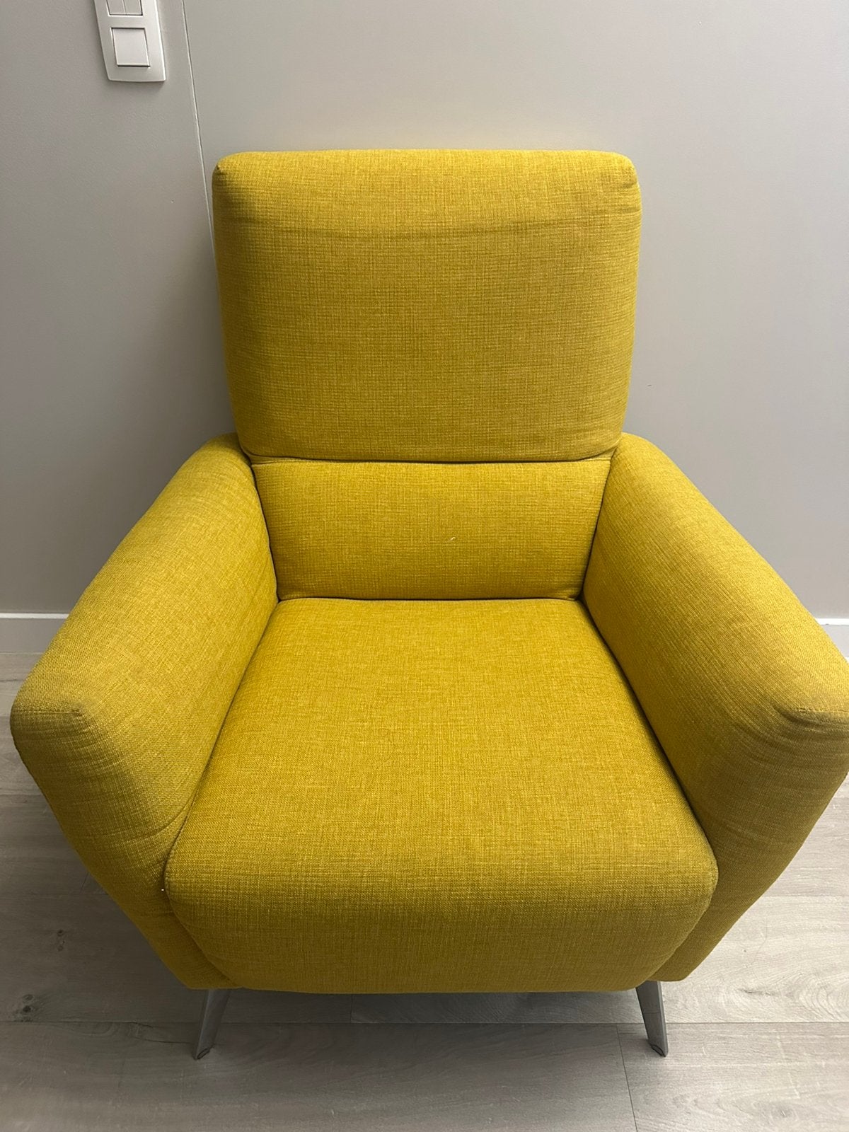 Fauteuil Calia Italia, Jaune moutarde, Fabrication italienne, Enlèvement, Comme neuf, Tissus