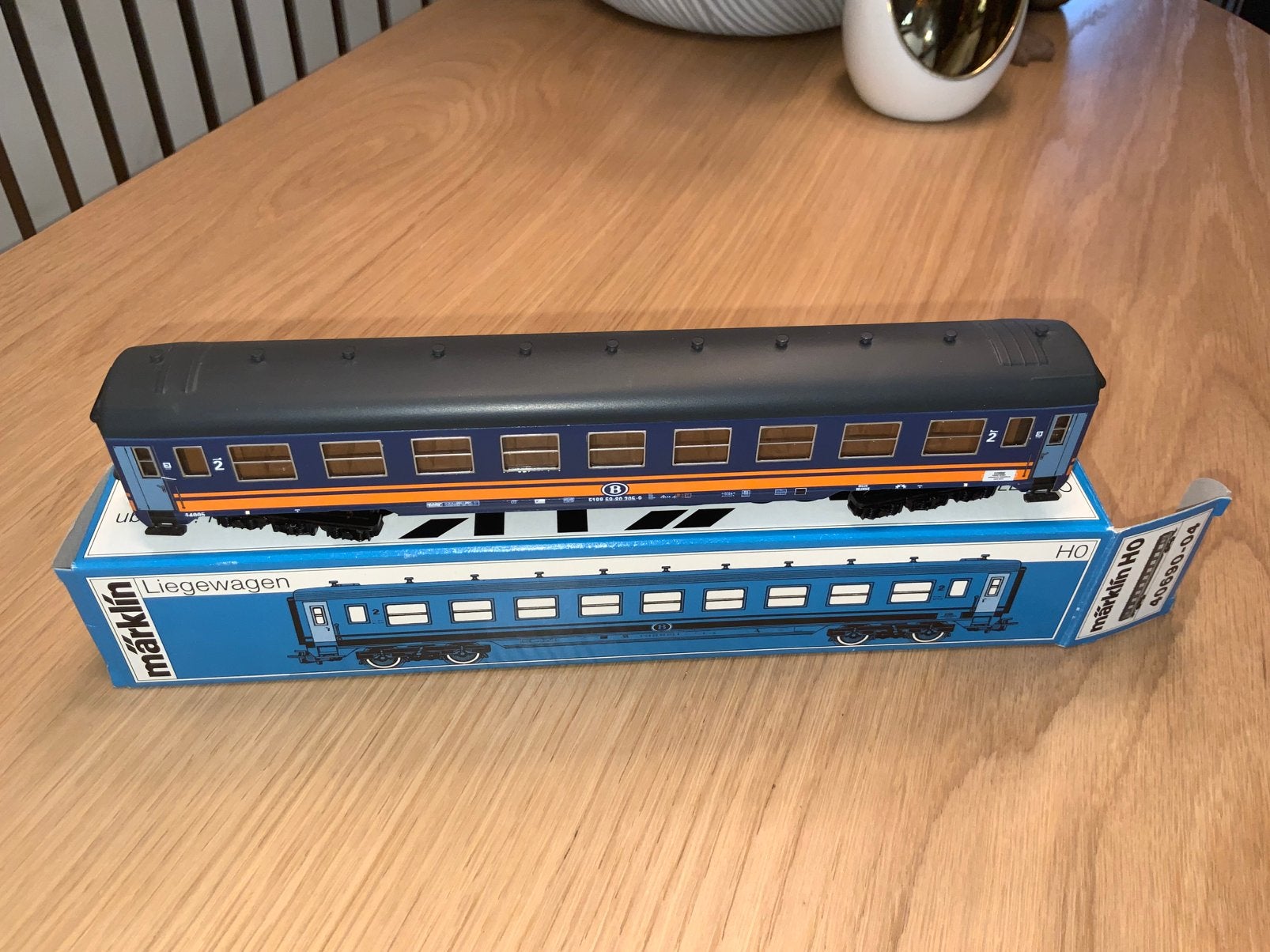 MARKLIN 40690-04 VOITURE-COUCHETTES SNCB 16 C 1, Wisselstroom, Rails, Ophalen of Verzenden, Zo goed als nieuw