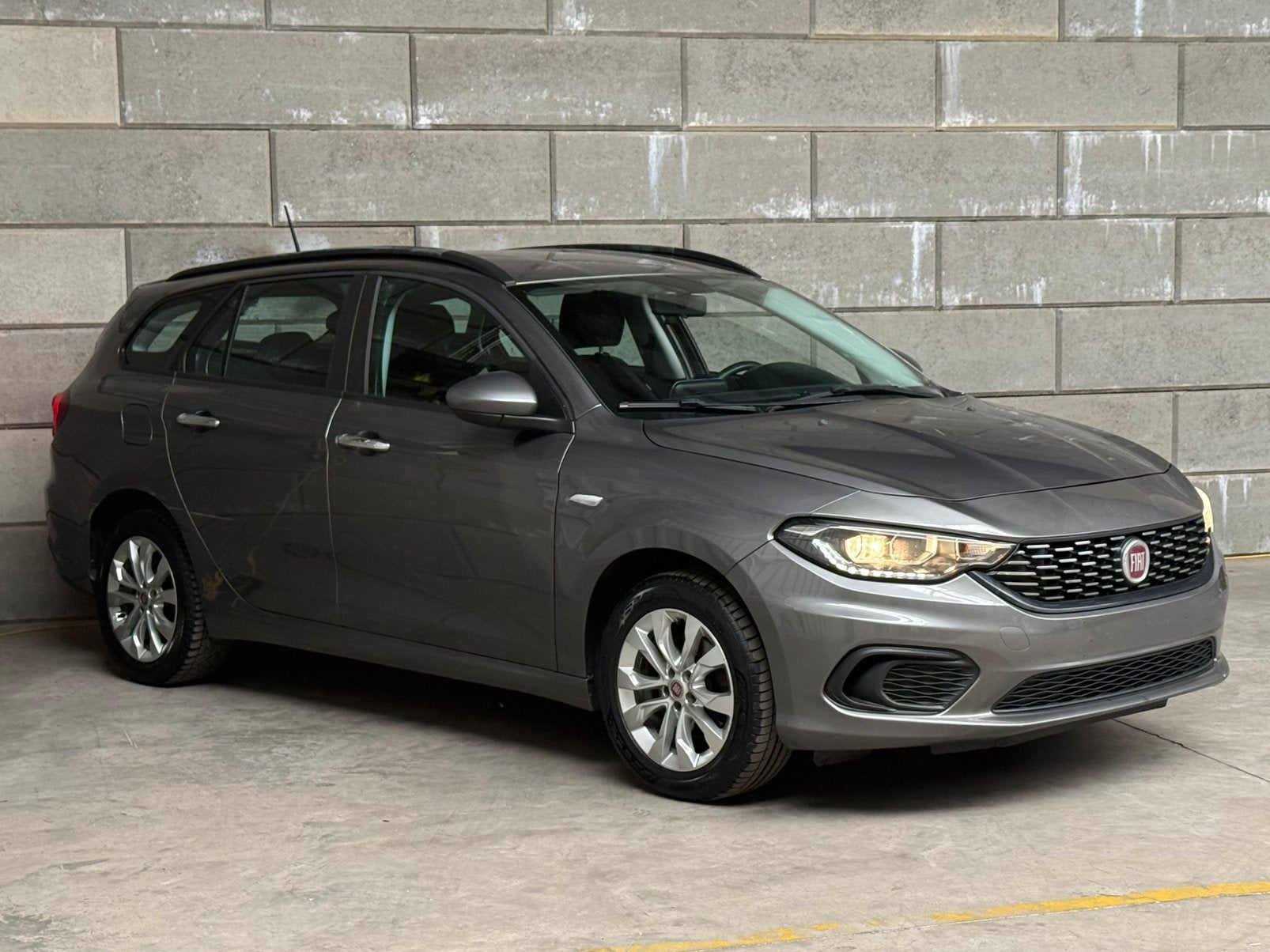 Fiat Tipo 1.3 MultiJet **2019**, Autos, Fiat, Argent ou Gris, Achat, Euro 6, Boîte manuelle