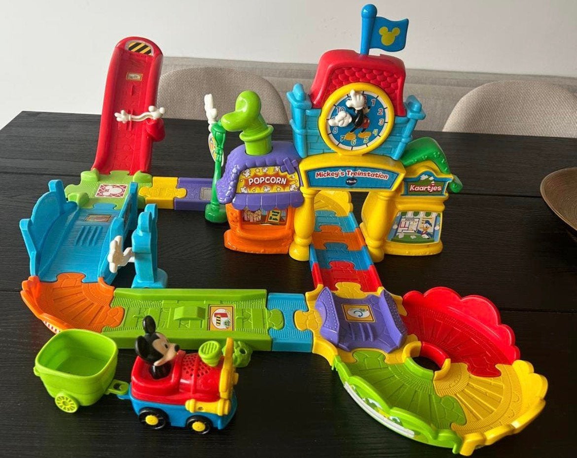 Verschillende toet toet speelsetten., Kinderen en Baby's, Ophalen of Verzenden, Zo goed als nieuw