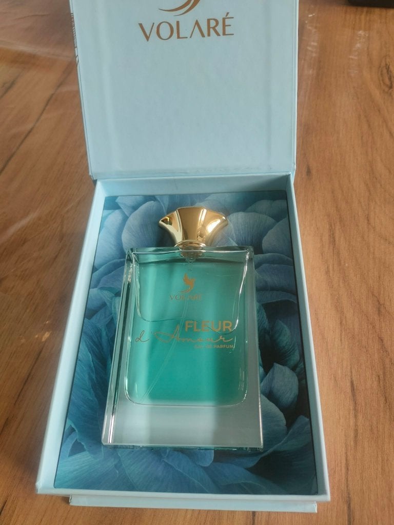 Parfum fleur d'amour volare, Collections, Enlèvement, Neuf, Bouteille de parfum, Plein