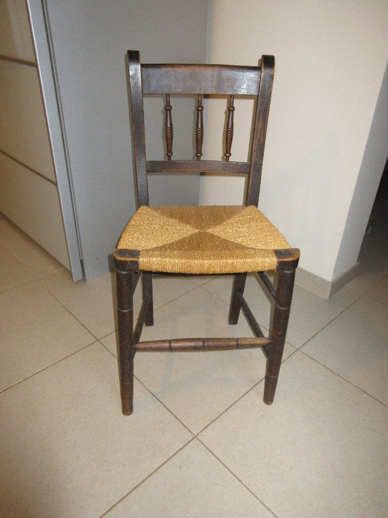 Belle chaise ancienne en bois avec assise en paille, Enlèvement